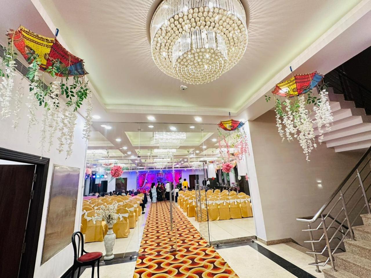 Grand Pearl Hotel & Banquet Lucknow Esterno foto